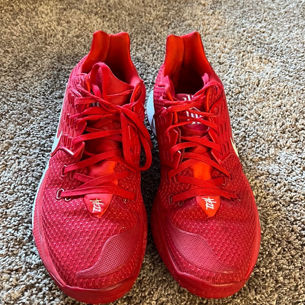 Kyrie 2 Low